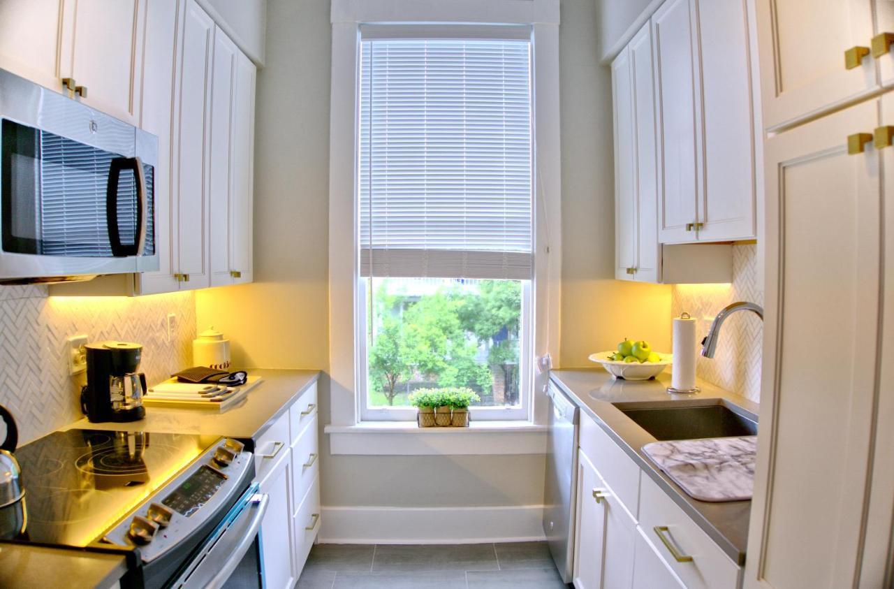 2 Bedroom Newly Renovated Townhome In Historic Savannah Kültér fotó
