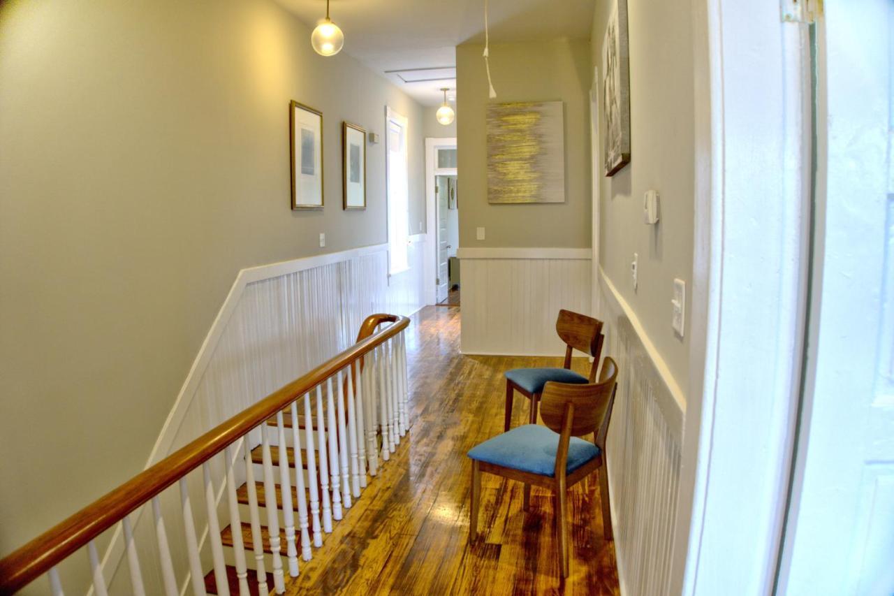 2 Bedroom Newly Renovated Townhome In Historic Savannah Kültér fotó